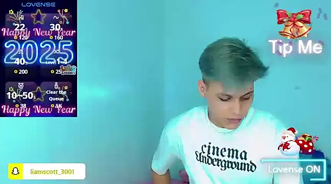 Snapshot of Liamscott_ chatting on January 7, 2025, 3:14 am Liamscott online show from January 7, 2025, 3:14 am