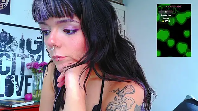 purple em69 online show from February 11, 2025, 4:35 pm