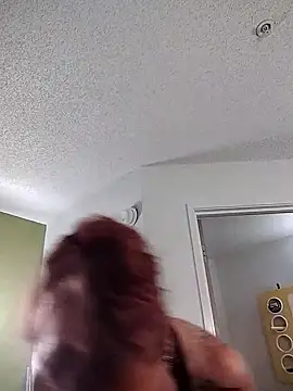 renegade vyxxen online show from March 7, 2025, 6:24 am