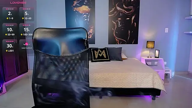 Snapshot of JasmineCampbell_ chatting on October 15, 2025, 8:28 pm JasmineCampbell  online show from October 15, 2025, 8:28 pm