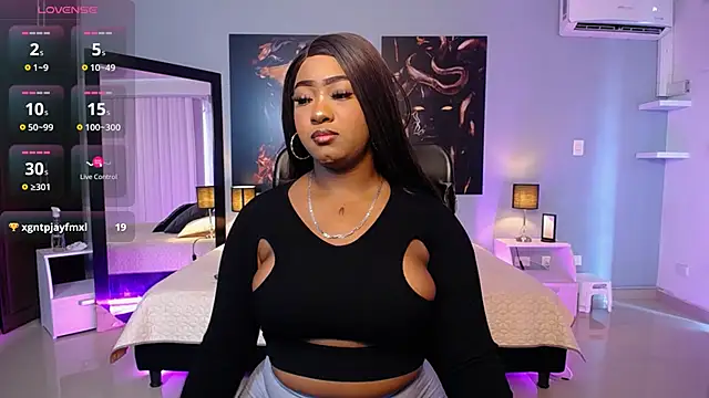 Snapshot of JasmineCampbell_ chatting on October 16, 2025, 8:17 pm JasmineCampbell  online show from October 16, 2025, 8:17 pm