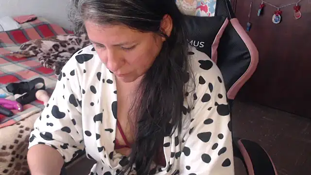 LucifernandaSw online show from April 7, 2026, 1:46 pm