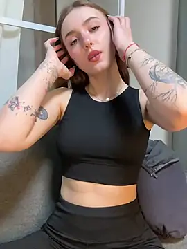 hotAssHell  online show from February 25, 2025, 9:37 pm