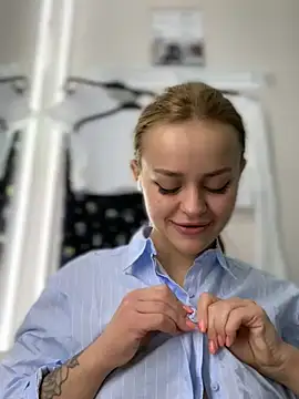 Snapshot of AngelinaTeller chatting on February 7, 2025, 5:10 am AngelinaTeller online show from February 7, 2025, 5:10 am