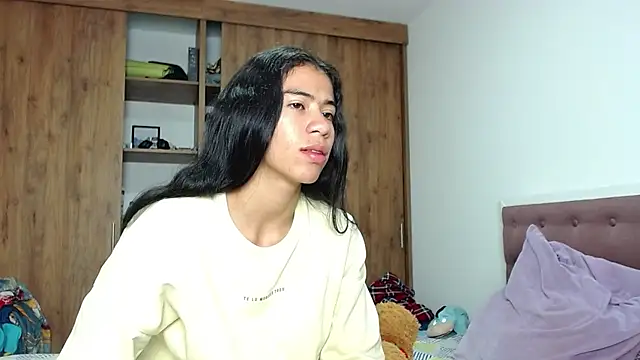 CleoAndAshley online show from March 6, 2025, 2:51 am