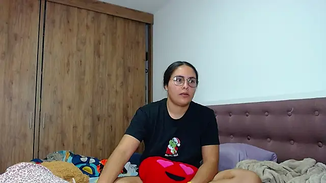 CleoAndAshley online show from March 17, 2025, 12:42 am