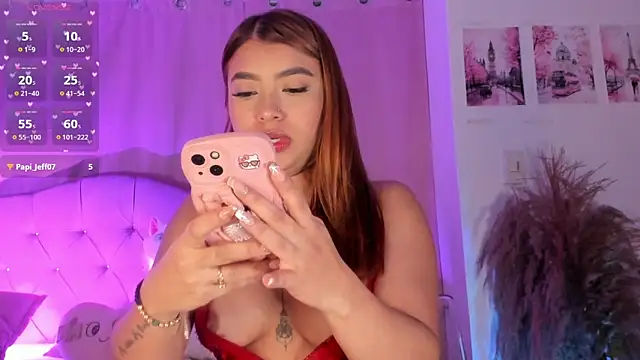 Snapshot of charlotte-Love09 chatting on September 30, 2025, 5:24 am charlotte-Love09 online show from September 30, 2025, 5:24 am