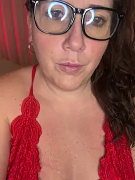 Snapshot of xsexycurvymilf chatting on February 6, 2025, 3:09 pm xsexycurvymilf online show from February 6, 2025, 3:09 pm