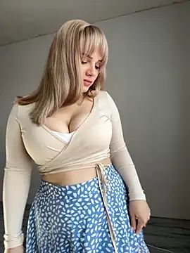 Juuice online show from October 23, 2025, 12:37 pm