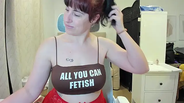 emmita69  online show from February 3, 2026, 10:26 pm