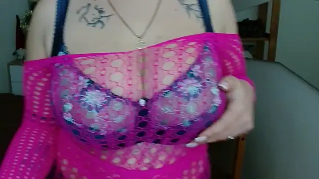 leila beayte  online show from February 17, 2025, 6:28 pm