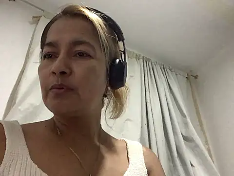Snapshot of Jlo_69 chatting on June 20, 2026, 3:55 am Jlo 69 online show from June 20, 2026, 3:55 am