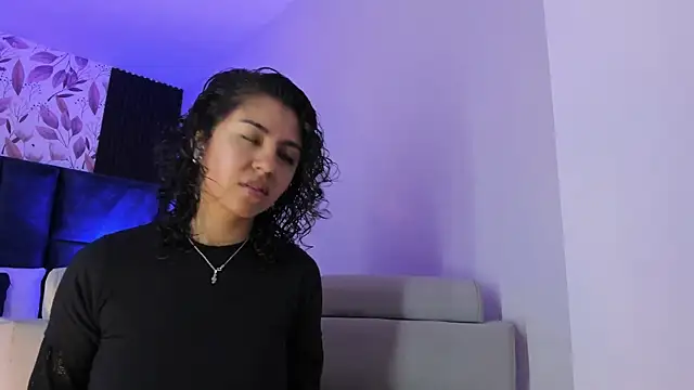 Snapshot of Amareto_ chatting on October 15, 2025, 11:07 am Amareto  online show from October 15, 2025, 11:07 am