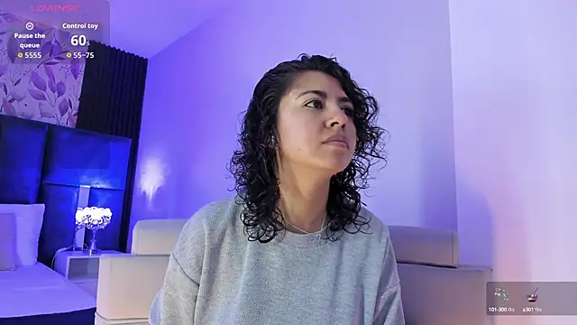 Snapshot of Amareto_ chatting on October 6, 2025, 11:22 am Amareto  online show from October 6, 2025, 11:22 am