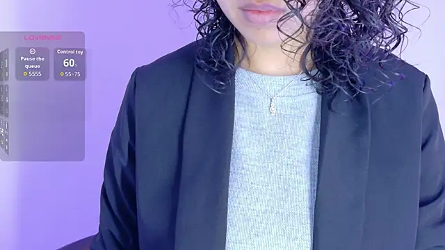 Snapshot of Amareto_ chatting on September 30, 2025, 11:27 am Amareto  online show from September 30, 2025, 11:27 am