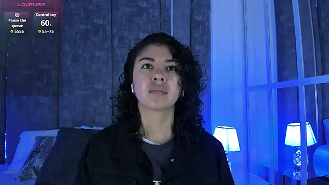 Snapshot of Amareto_ chatting on October 24, 2025, 10:58 am Amareto  online show from October 24, 2025, 10:58 am