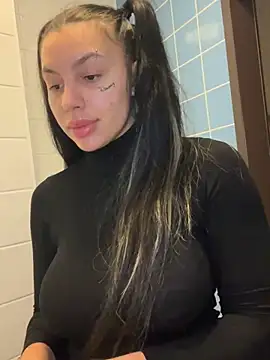 sexynalaa online show from January 31, 2025, 8:01 pm