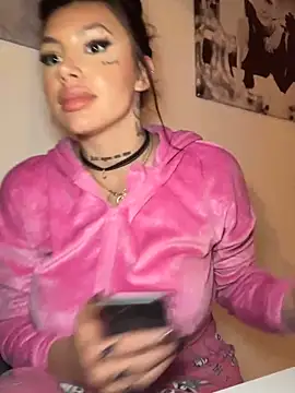 sexynalaa online show from January 17, 2025, 1:04 am