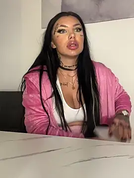 sexynalaa online show from January 15, 2025, 4:11 pm