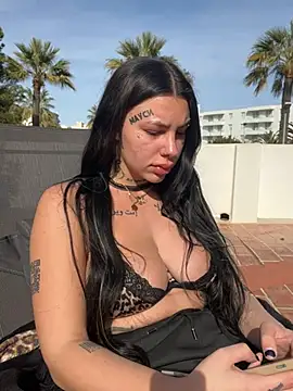 sexynalaa online show from February 10, 2025, 1:11 pm