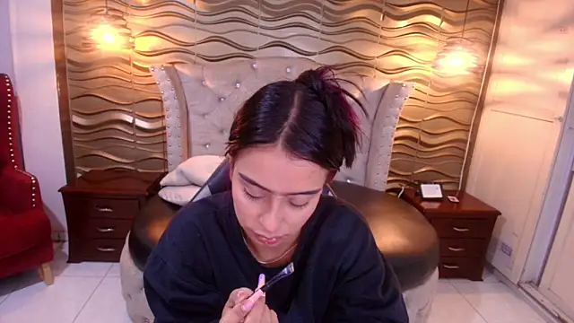 Andreita Jones online show from March 10, 2026, 11:47 am