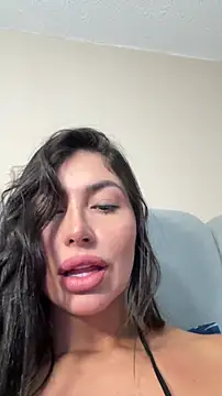 Snapshot of temptation_sweet chatting on October 19, 2025, 6:21 pm temptation sweet online show from October 19, 2025, 6:21 pm