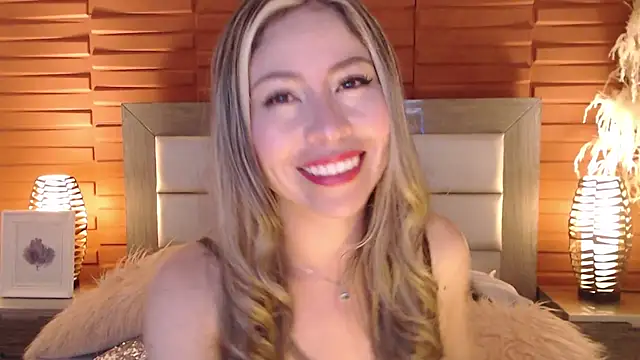 Ammy Castro online show from February 13, 2025, 8:34 pm