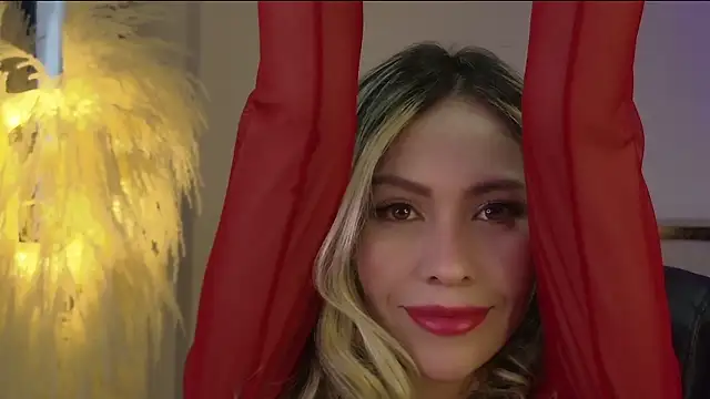 Snapshot of Ammy_Castro chatting on November 14, 2025, 9:18 pm Ammy Castro online show from November 14, 2025, 9:18 pm