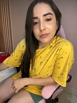 Snapshot of Victoria-And1 chatting on October 16, 2025, 1:36 am Victoria-And1 online show from October 16, 2025, 1:36 am