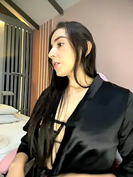 Snapshot of Victoria-And1 chatting on September 26, 2025, 1:12 am Victoria-And1 online show from September 26, 2025, 1:12 am