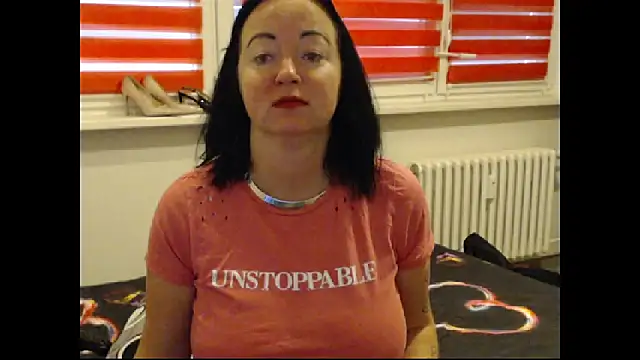 Snapshot of Alexie33 chatting on November 10, 2025, 9:36 am Alexie33 online show from November 10, 2025, 9:36 am