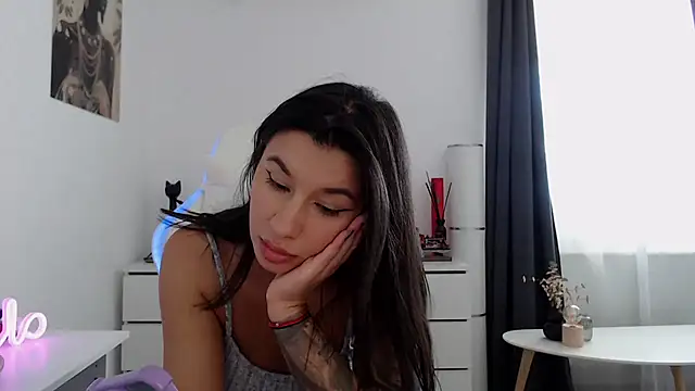 Snapshot of Simply_the_best chatting on September 19, 2025, 11:58 am Simply the best online show from September 19, 2025, 11:58 am