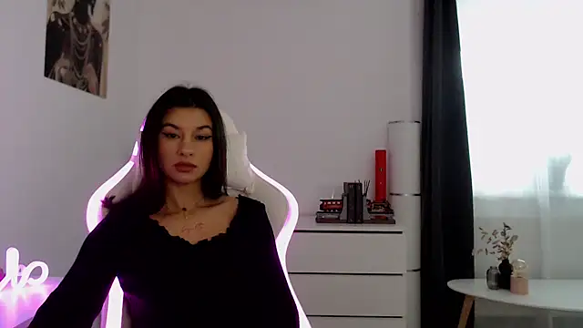 Snapshot of Simply_the_best chatting on October 7, 2025, 12:50 pm Simply the best online show from October 7, 2025, 12:50 pm