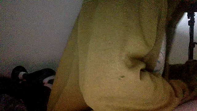 Snapshot of molozeb chatting on November 8, 2025, 3:32 am molozeb online show from November 8, 2025, 3:32 am