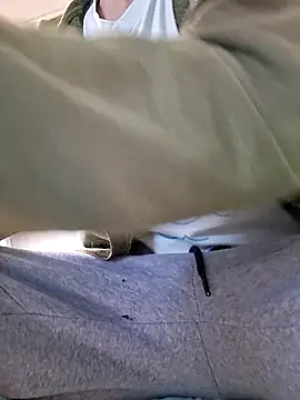 Snapshot of molozeb chatting on December 16, 2025, 8:07 am molozeb online show from December 16, 2025, 8:07 am