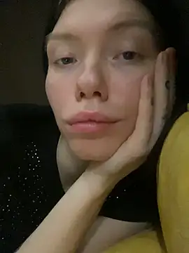 Lisaaa Alisa online show from December 18, 2025, 2:10 pm