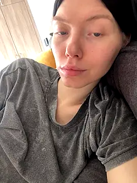 Lisaaa Alisa online show from December 14, 2025, 6:52 am