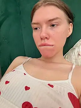 Lisaaa Alisa online show from June 8, 2026, 4:13 am