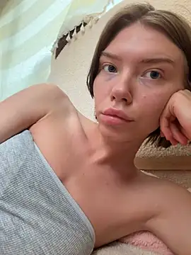 Snapshot of Lisaaa_Alisa chatting on July 4, 2026, 11:49 am Lisaaa Alisa online show from July 4, 2026, 11:49 am