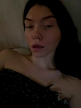 Lisaaa Alisa online show from September 29, 2025, 4:41 am