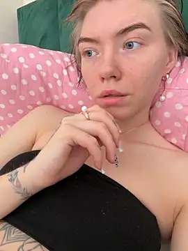 Lisaaa Alisa online show from March 30, 2026, 4:36 am