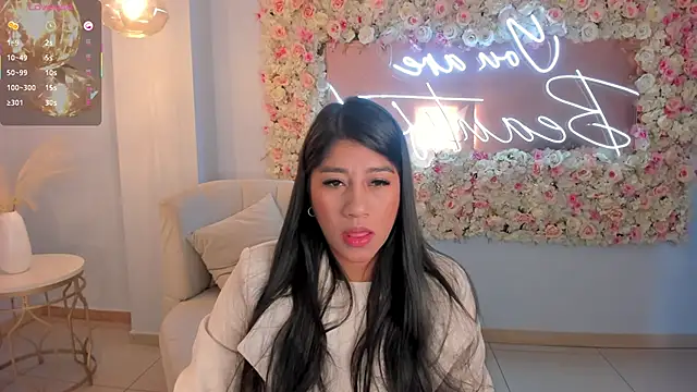 JessicaWilliams1 online show from October 19, 2025, 8:50 am