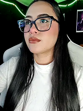 Snapshot of Janna_mnt chatting on October 10, 2025, 2:56 am Janna mnt online show from October 10, 2025, 2:56 am