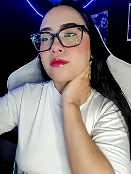 Snapshot of Janna_mnt chatting on October 28, 2025, 5:08 am Janna mnt online show from October 28, 2025, 5:08 am