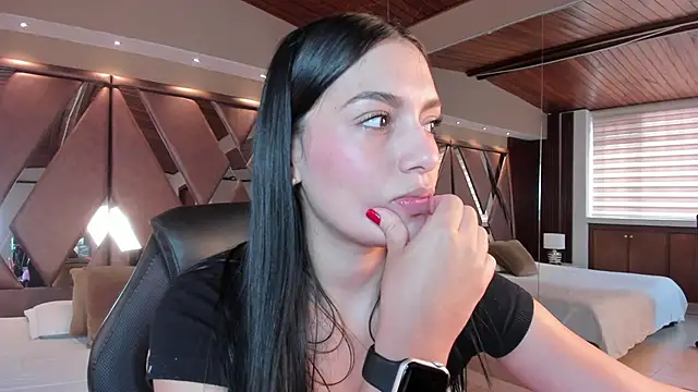 Snapshot of carina_rossi chatting on October 22, 2025, 12:59 pm carina rossi online show from October 22, 2025, 12:59 pm