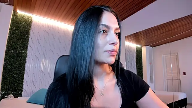 Snapshot of carina_rossi chatting on October 7, 2025, 12:28 pm carina rossi online show from October 7, 2025, 12:28 pm