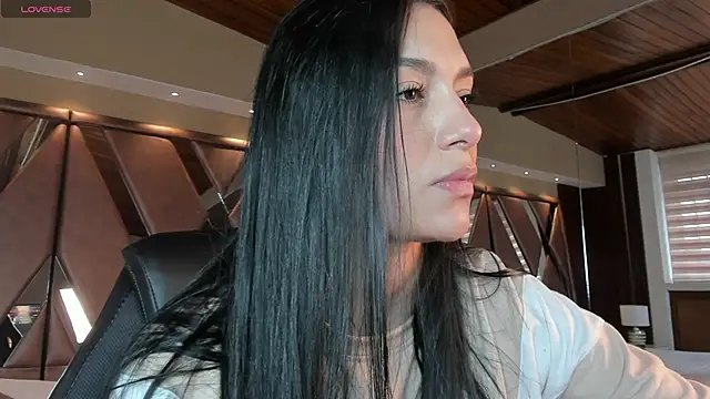 Snapshot of carina_rossi chatting on October 14, 2025, 12:17 pm carina rossi online show from October 14, 2025, 12:17 pm