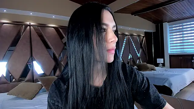 carina rossi online show from March 9, 2025, 12:53 pm