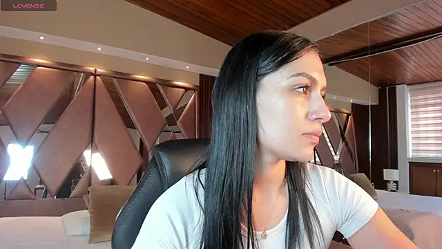 Snapshot of carina_rossi chatting on October 2, 2025, 12:41 pm carina rossi online show from October 2, 2025, 12:41 pm