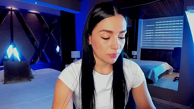 carina rossi online show from February 25, 2025, 12:16 pm